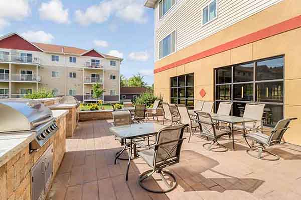 Exterior Patio (1) - One Oak Place in Fargo, ND